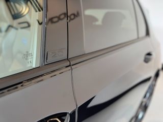 Golf R20 anivers AKRAPOVIC TECHO PIEL HARMAN