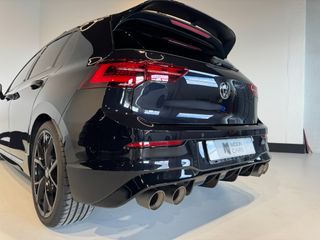 Golf R20 anivers AKRAPOVIC TECHO PIEL HARMAN