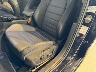 Golf R20 anivers AKRAPOVIC TECHO PIEL HARMAN