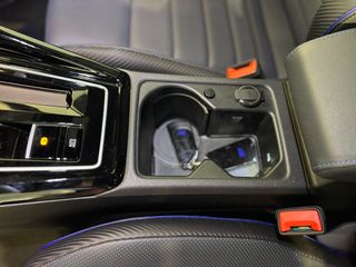 Golf R20 anivers AKRAPOVIC TECHO PIEL HARMAN