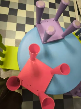 Mesa y Sillas Infantiles IKEA