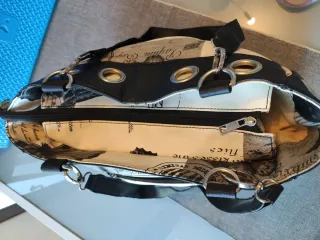 Borsa con manici stampata beige e nera