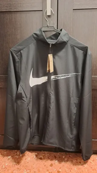 Cortavientos Nike Running Negro Nuevo