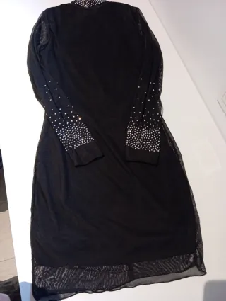 Vestido noche negro con pedrería. Ideal nochevieja