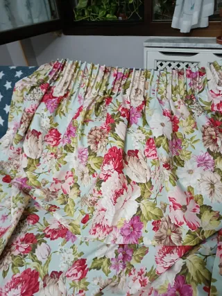 Tende in tessuto con stampa floreale