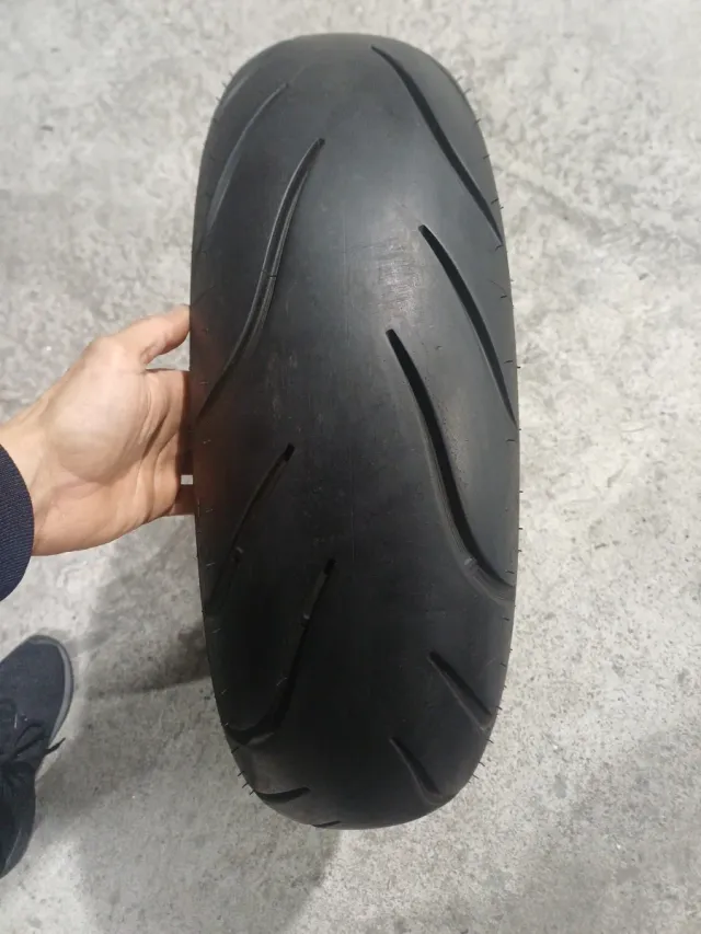 Michelin Commander III 180/65-16