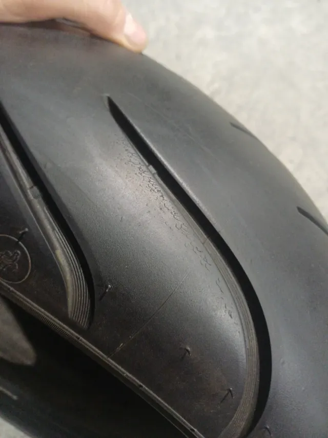 Michelin Commander III 180/65-16