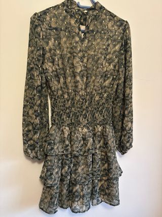 Vestido corto negro y dorado