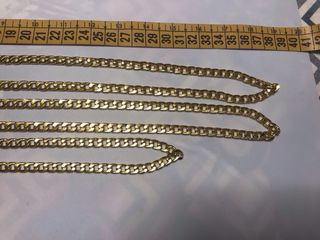 Catene in lega di metalli per uomo e donna