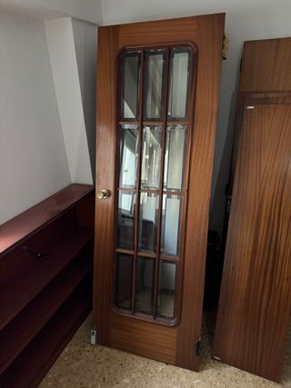Puertas madera con cristalera