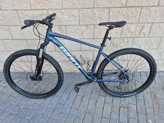 Bicicleta MTB Giant Talon
