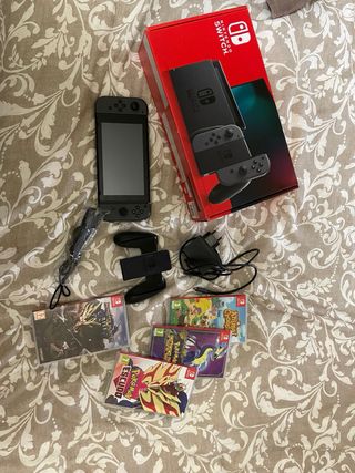 Nintendo Switch Gris + 4 Juegos