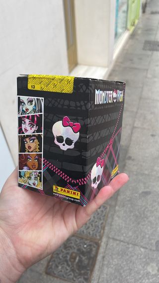 Cromos Monster High Fearbook 2025