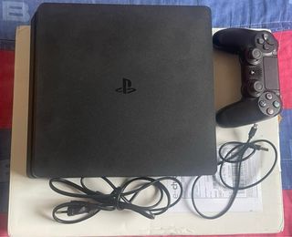 Play 4 Slim 1TB + mando