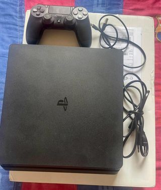 Play 4 Slim 1TB + mando