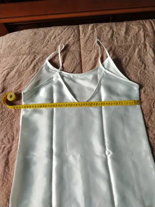 Camisón de raso blanco nieve