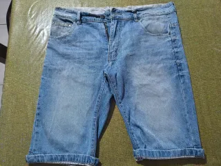 Jeans corti uomo blu