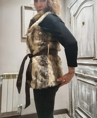 Chaleco pelo con cinturón