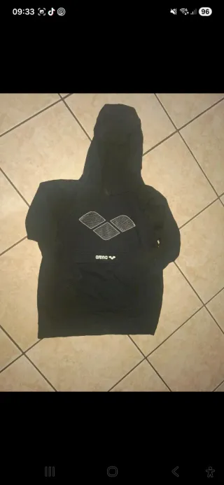 Arena felpa con cappuccio nera taglia 14 anni