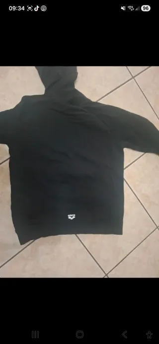 Arena felpa con cappuccio nera taglia 14 anni