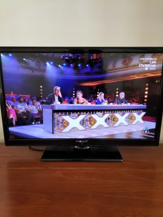 Televisor Nevir 24 pulgadas, con mando
