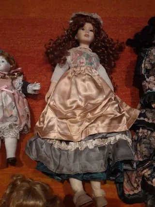 7 Muñecas de Cerámica Colección