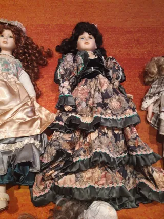 7 Muñecas de Cerámica Colección