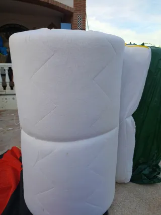 Materasso in schiuma arrotolato