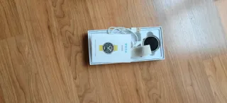 Smartwatch Plata y Amarillo