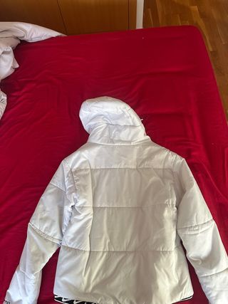 Cazadora Nike blanca niña