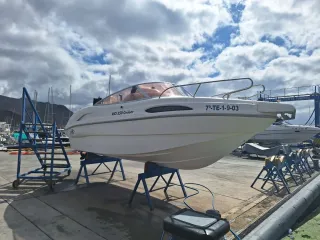 Barco Rio 550 Cruiser con motor Tohatsu