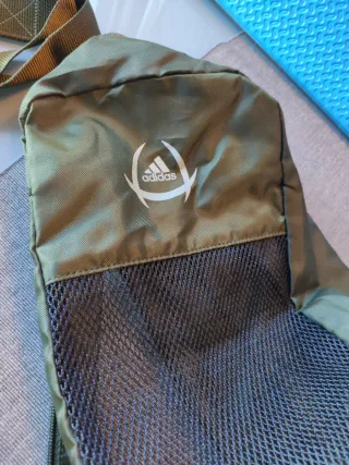 Zainetto Adidas porta scarpe verde nero con tracol