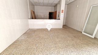 Local comercial en venta en Cerdanyola en Mataró