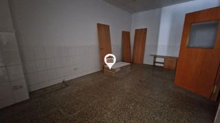 Local comercial en venta en Cerdanyola en Mataró