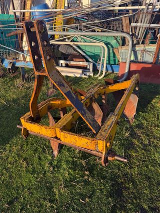 Tractor John Deere 2035 con pala