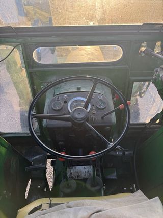 Tractor John Deere 2035 con pala