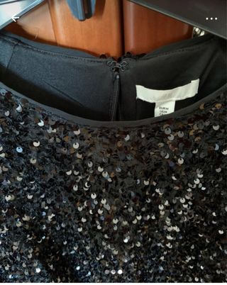 Vestido H&M lentejuelas manga larga con forro.