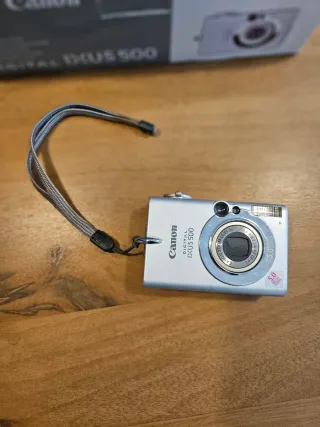 Cámara Digital Canon IXUS 500 Plata