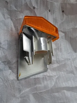 CITROEN BX. PILOTO DELANTERO DERECHO.