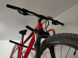 Bicicleta de Montaña Cannondale Roja
