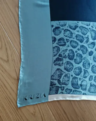 Foulard Krizia nero e grigio