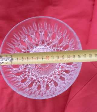 Ciotola in vetro trasparente