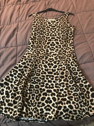 Vestido skater estampado leopardo