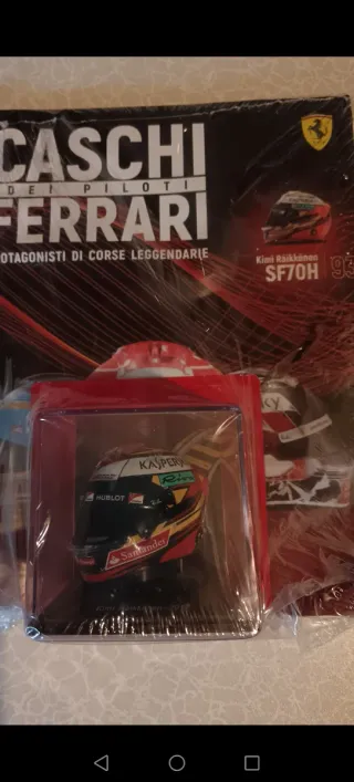 Casco F1 Kimi Räikkönen Scuderia Ferrari