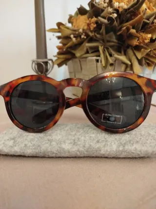 Occhiali da sole tartarugati