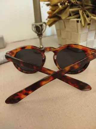 Occhiali da sole tartarugati