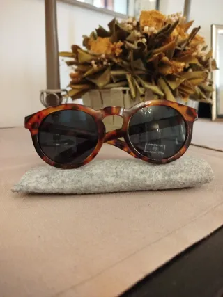 Occhiali da sole tartarugati