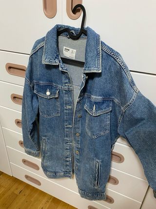Chaqueta vaquera Bershka