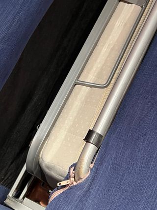 Due divani letto in tessuto