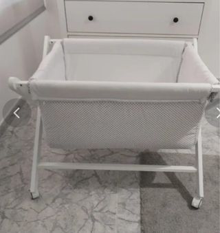 Minicuna y juegos de sábanas